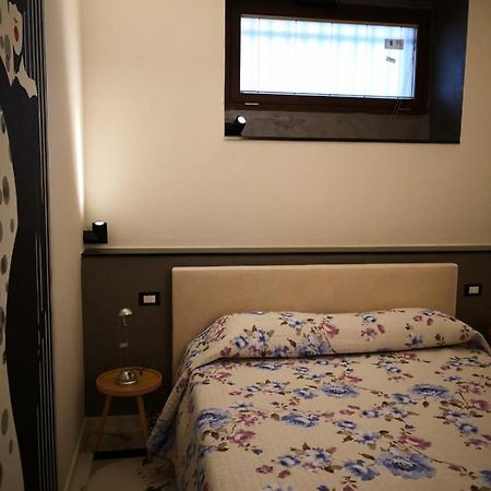 La Casa Di Valentina Apartman Vado Ligure Kültér fotó