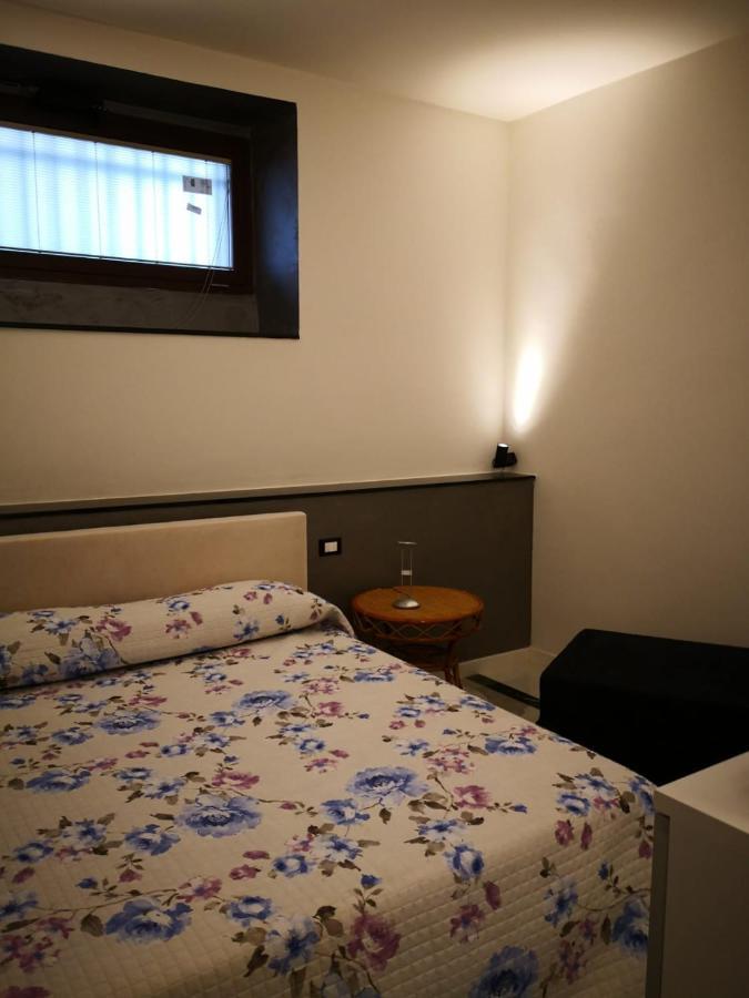 La Casa Di Valentina Apartman Vado Ligure Kültér fotó