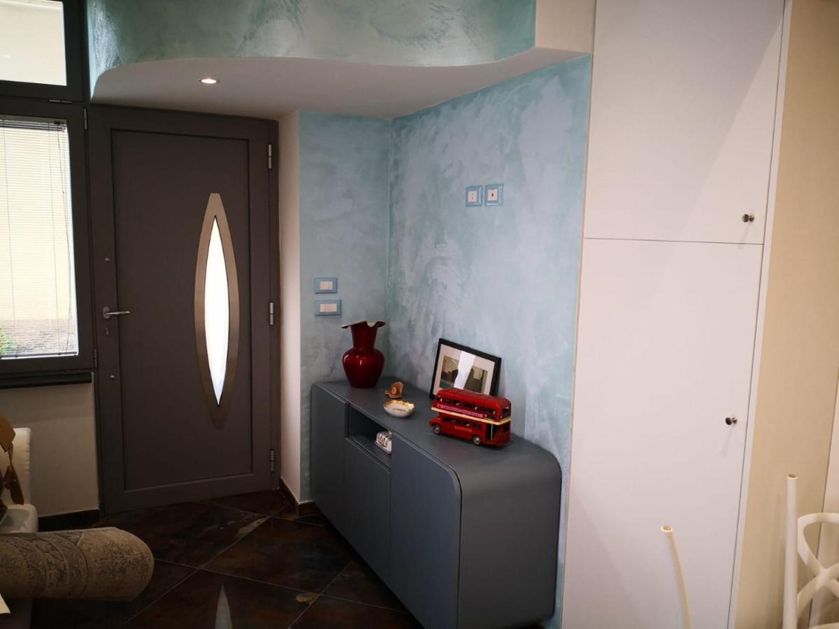 La Casa Di Valentina Apartman Vado Ligure Kültér fotó